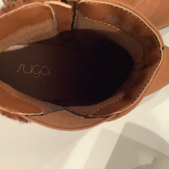 NWT Girl’s Paste Chestnut Color Ankle Boots. Size 3M. - Picture 7 of 13